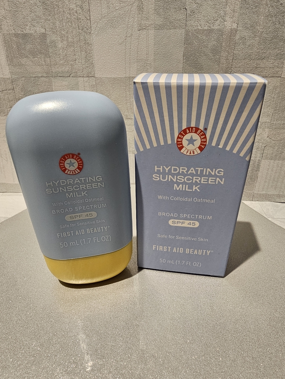 First Aid Beauty Sunscreen Milk 1.7oz/50ml